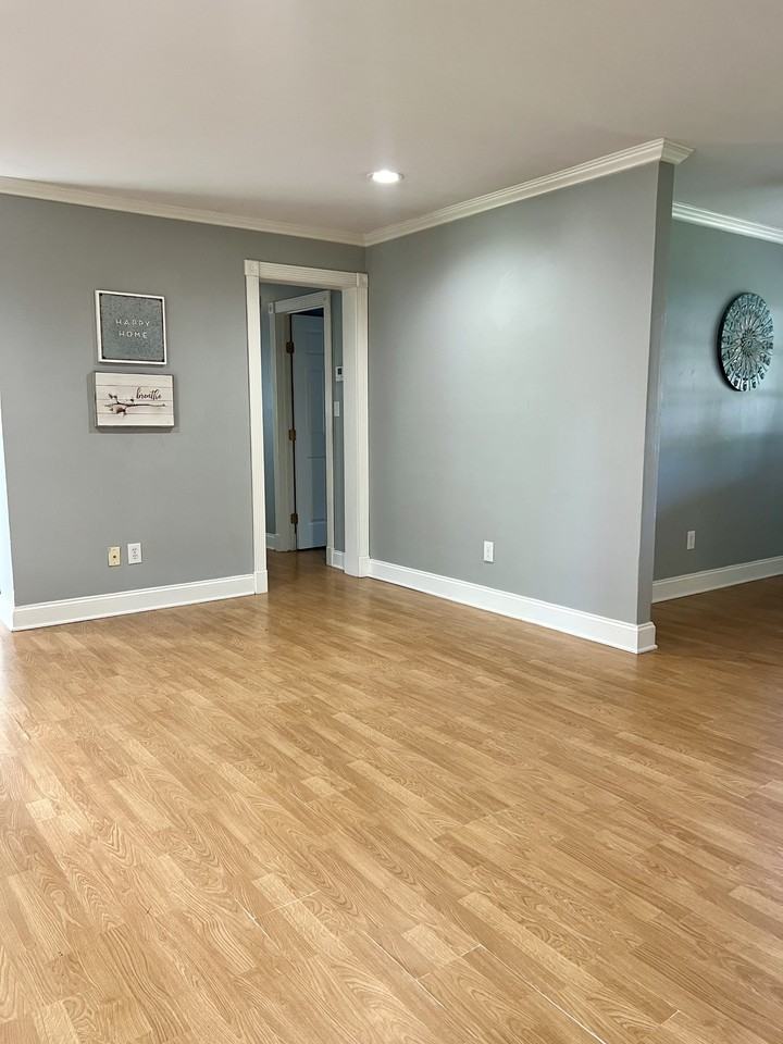 2132 Fremont Dr - Photo 4 of 23