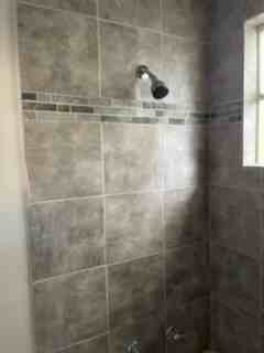 105 General Arnold St Ne #C - Photo 2 of 2