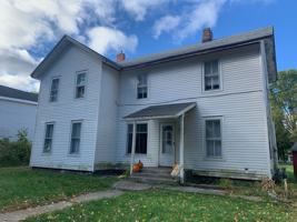 featured image of 208 Woodruff St #2