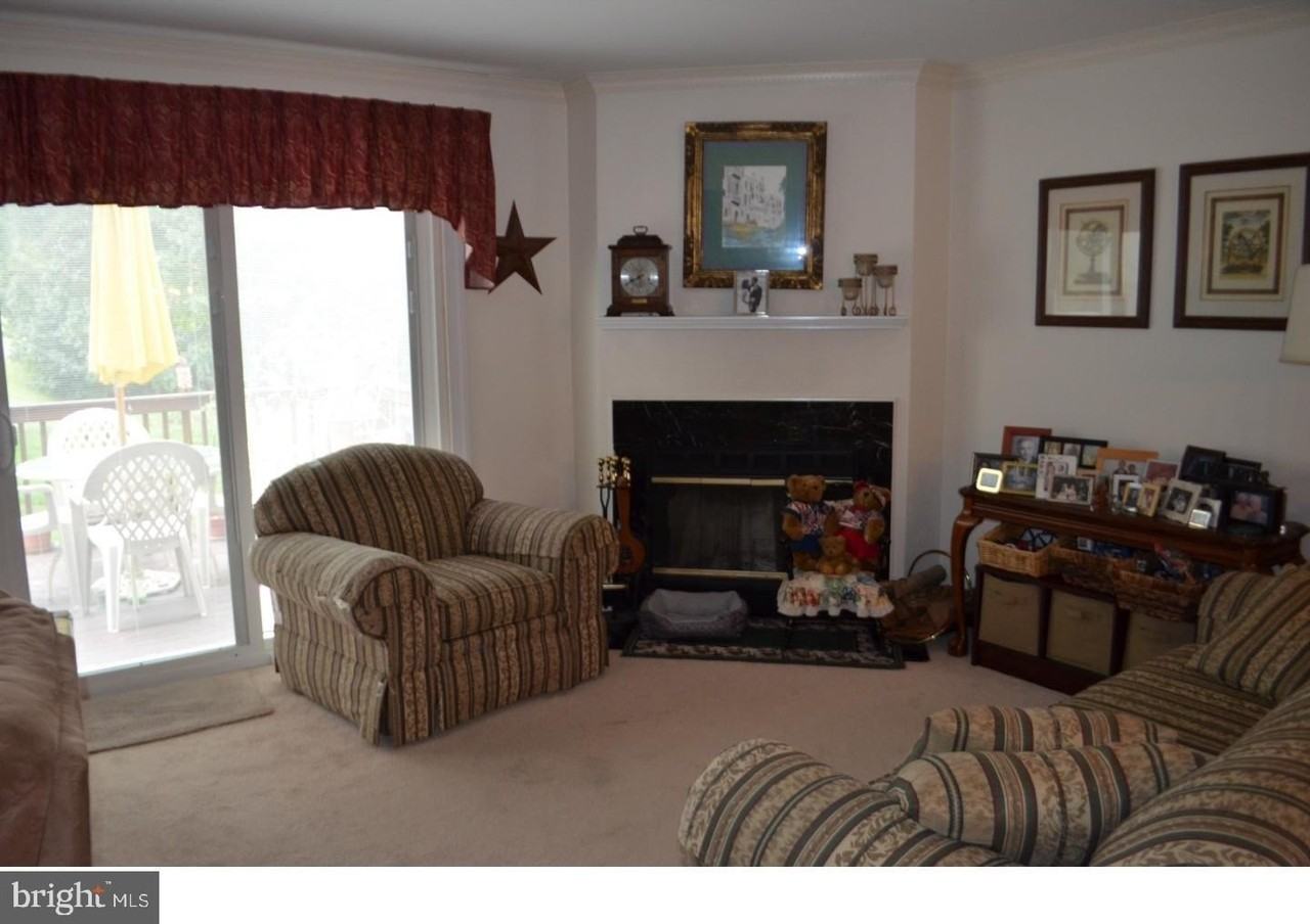 302 Doral Dr - Photo 6 of 20