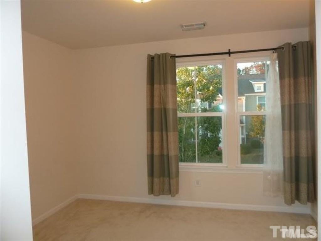 2425 Historic Cir - Photo 5 of 10