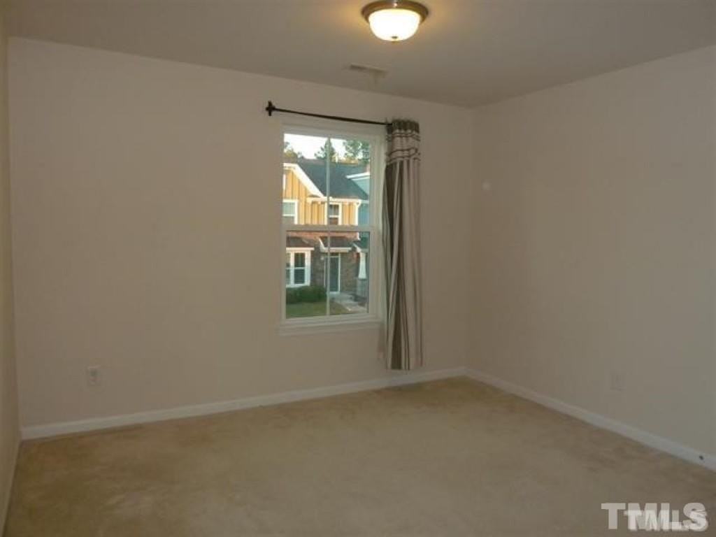 2425 Historic Cir - Photo 6 of 10