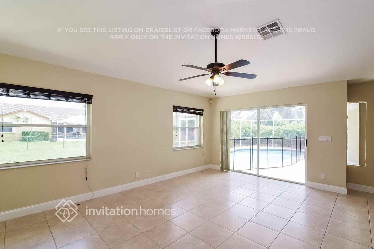 4645 Nw 99th Ln - Photo 4 of 21