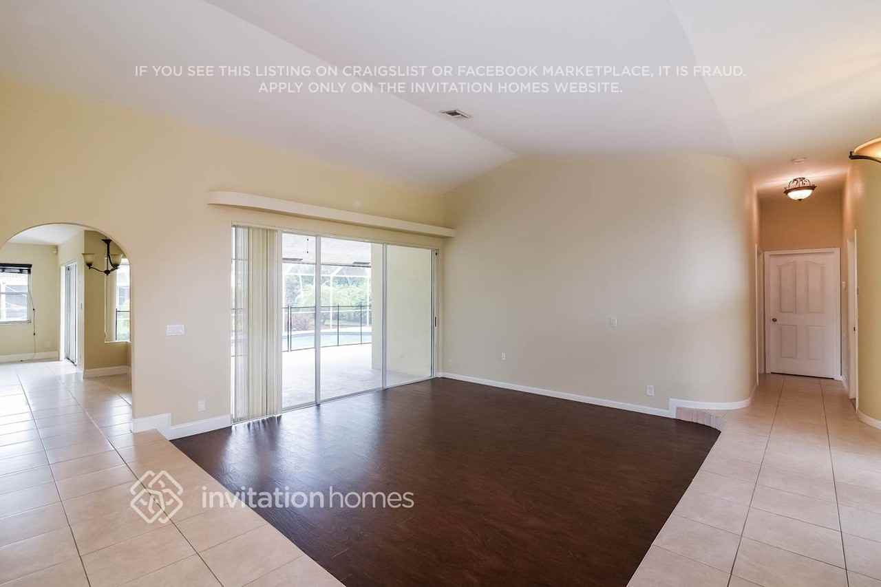 4645 Nw 99th Ln - Photo 5 of 21