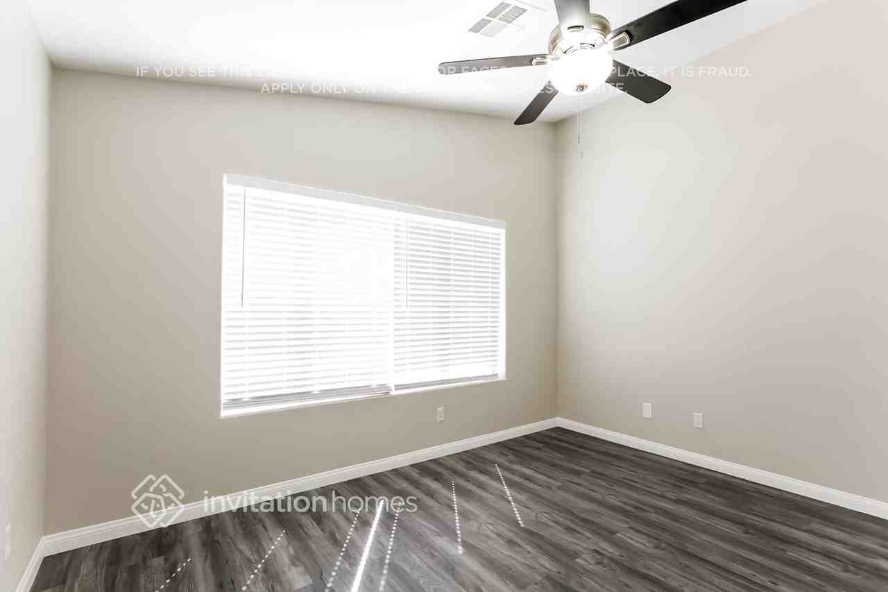 7937 Turtle Island Ct - Photo 7 of 15