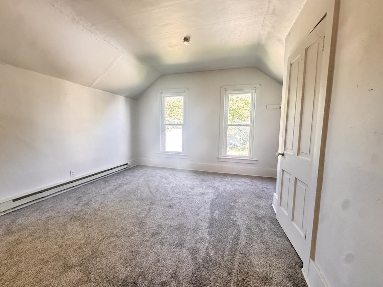 500 E 3rd St #2 - Photo 4 of 4