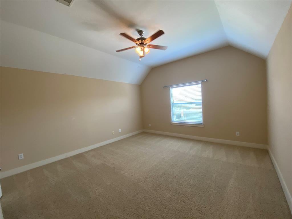 2833 Seaside Dr - Photo 7 of 11