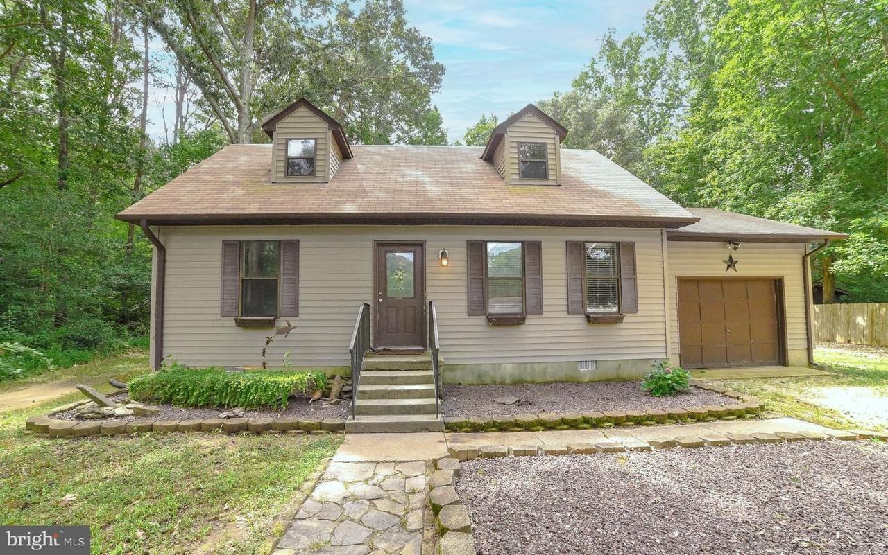 45381 Abell Dr - Photo 2 of 16
