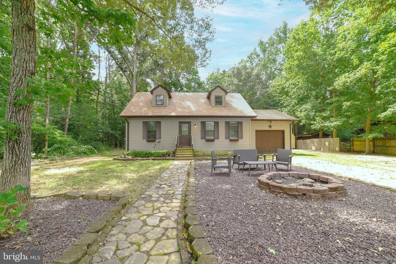 45381 Abell Dr - Photo 3 of 16