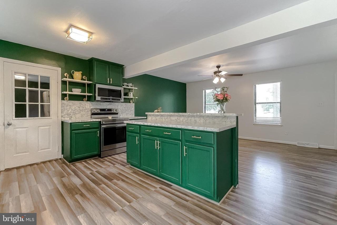 45381 Abell Dr - Photo 6 of 16