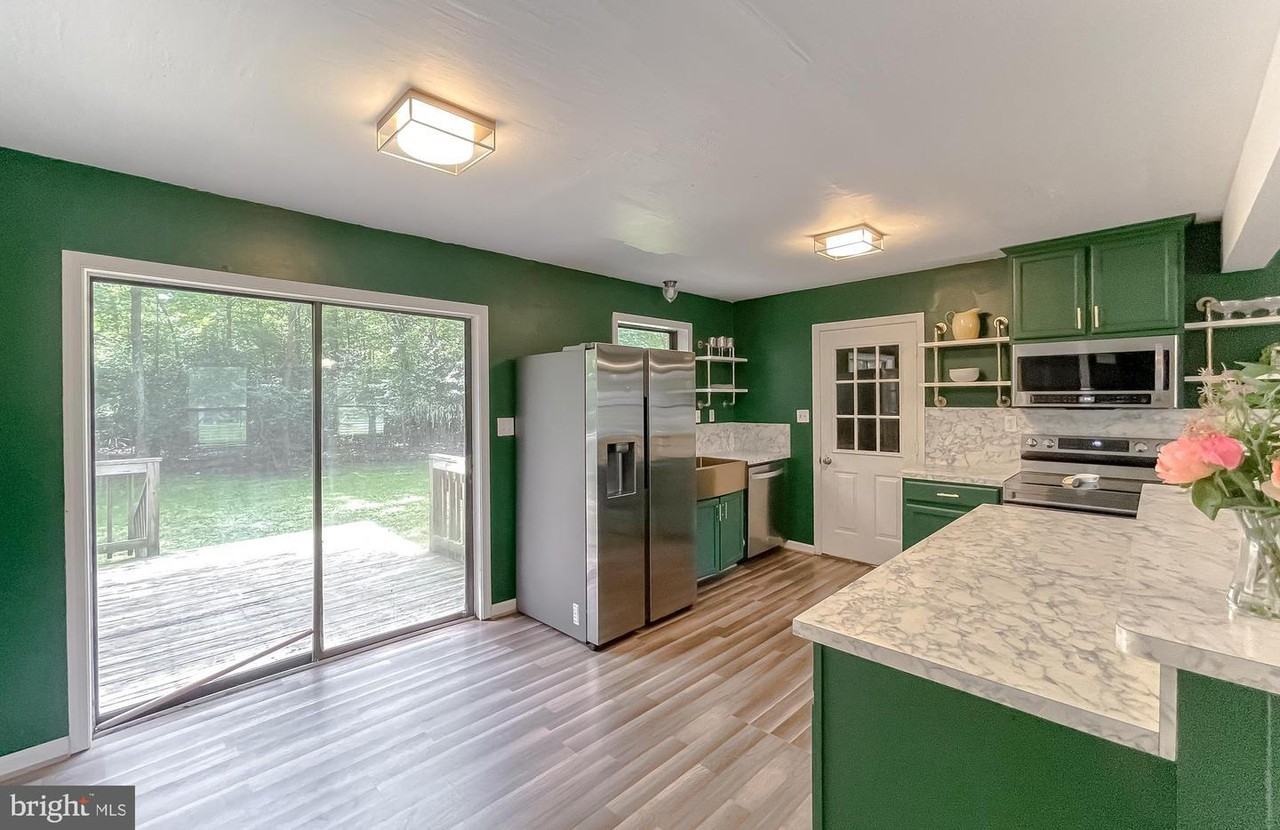 45381 Abell Dr - Photo 7 of 16