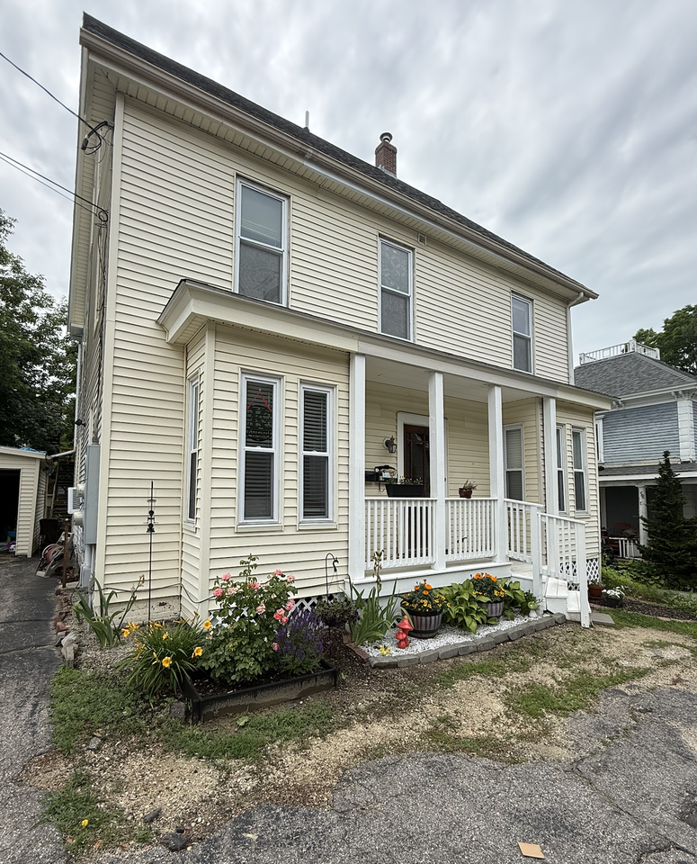 12 Essex St #14L - Photo 2 of 10