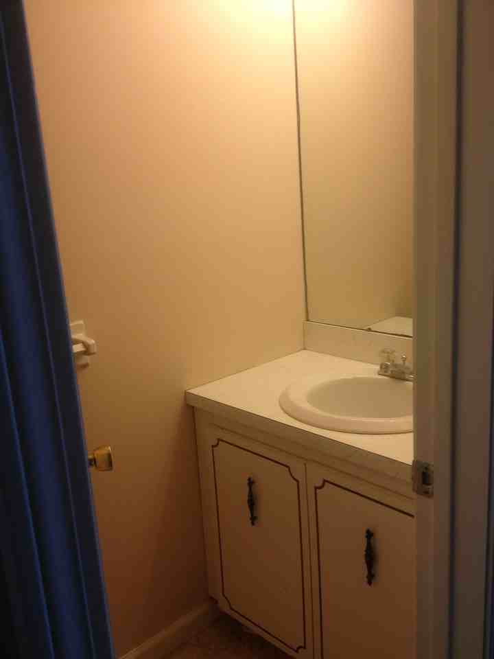 180 Conestoga Way - Photo 3 of 26