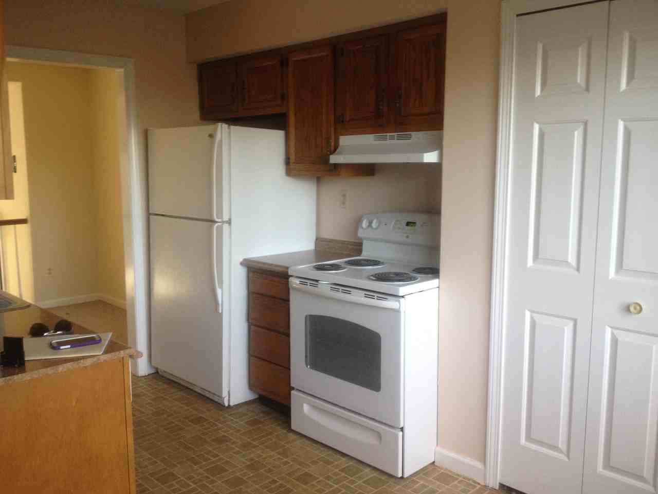 180 Conestoga Way - Photo 4 of 26