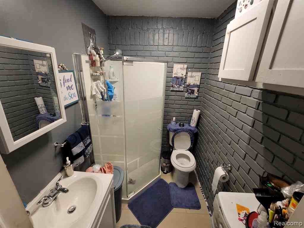 5205 Hereford St - Photo 4 of 6