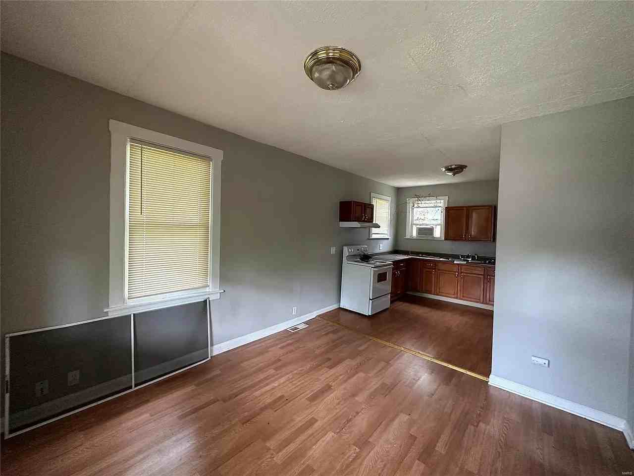8914 Ramona Ave - Photo 2 of 7