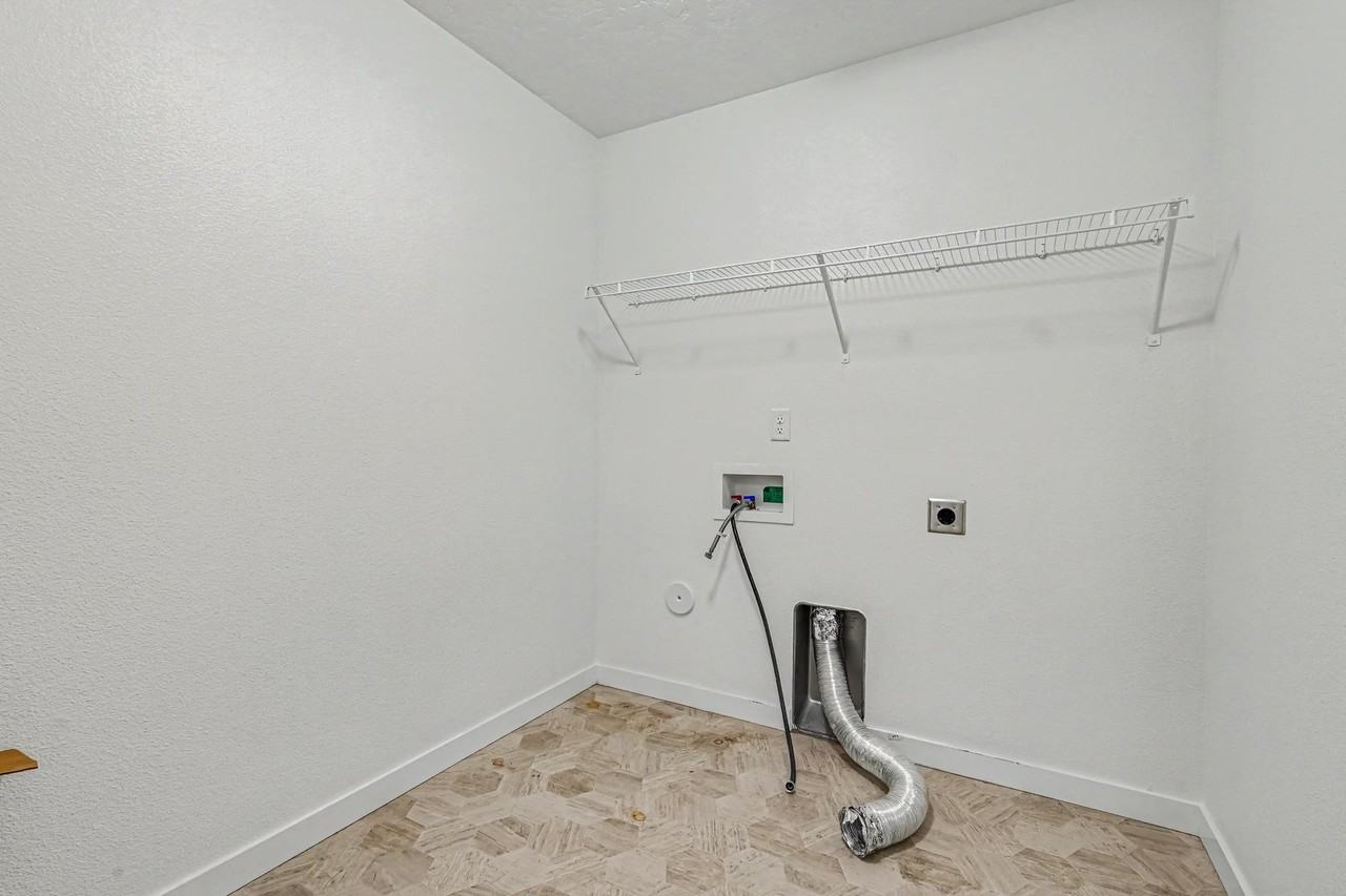 16850 Bethany Ave #1 - Photo 5 of 25