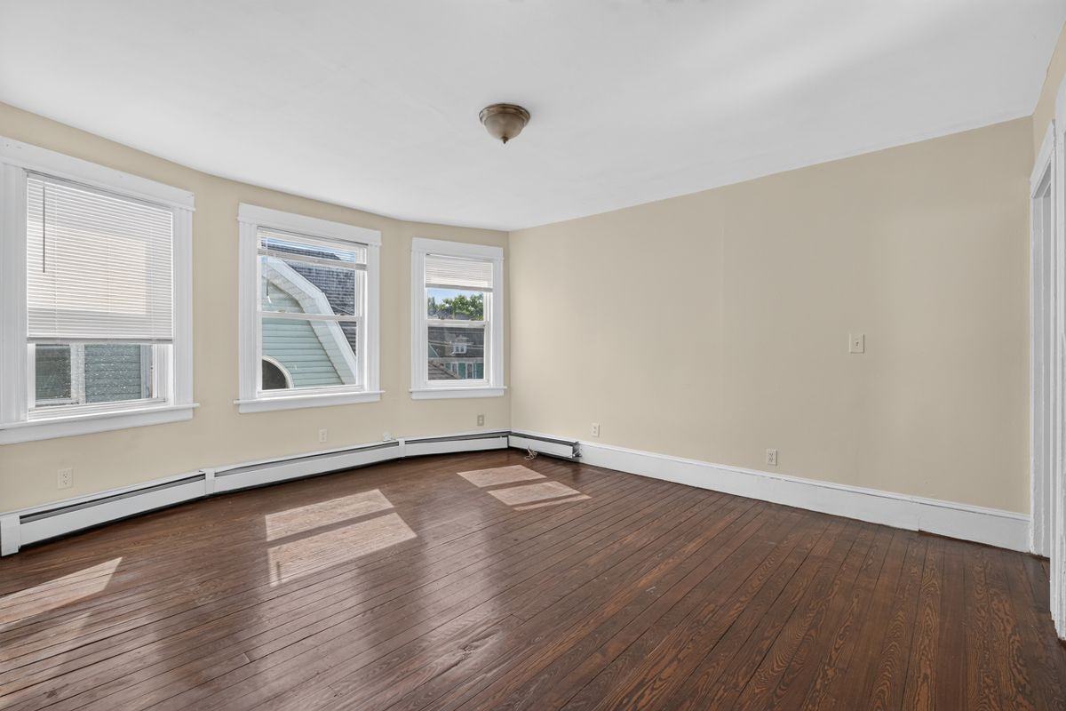 40 Vine St - Photo 5 of 31