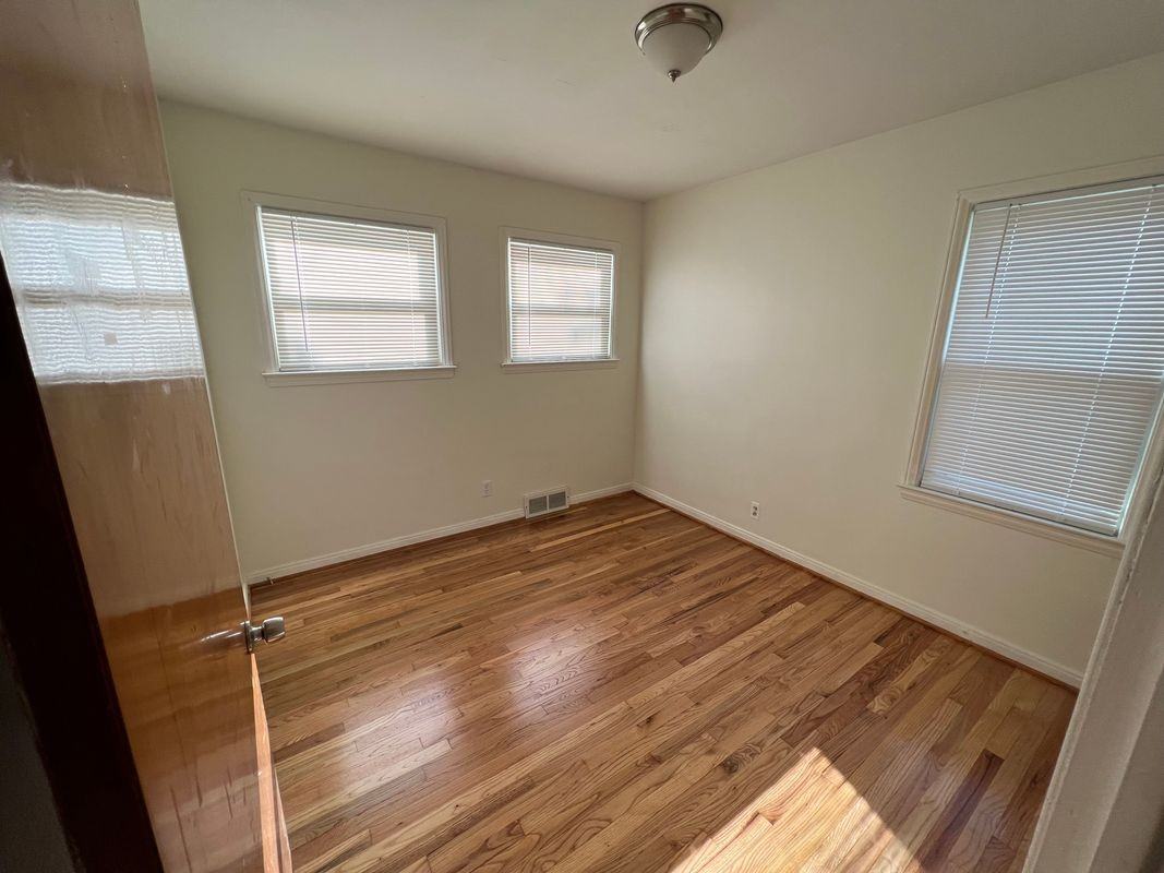 4402 Cooper Ave - Photo 7 of 12