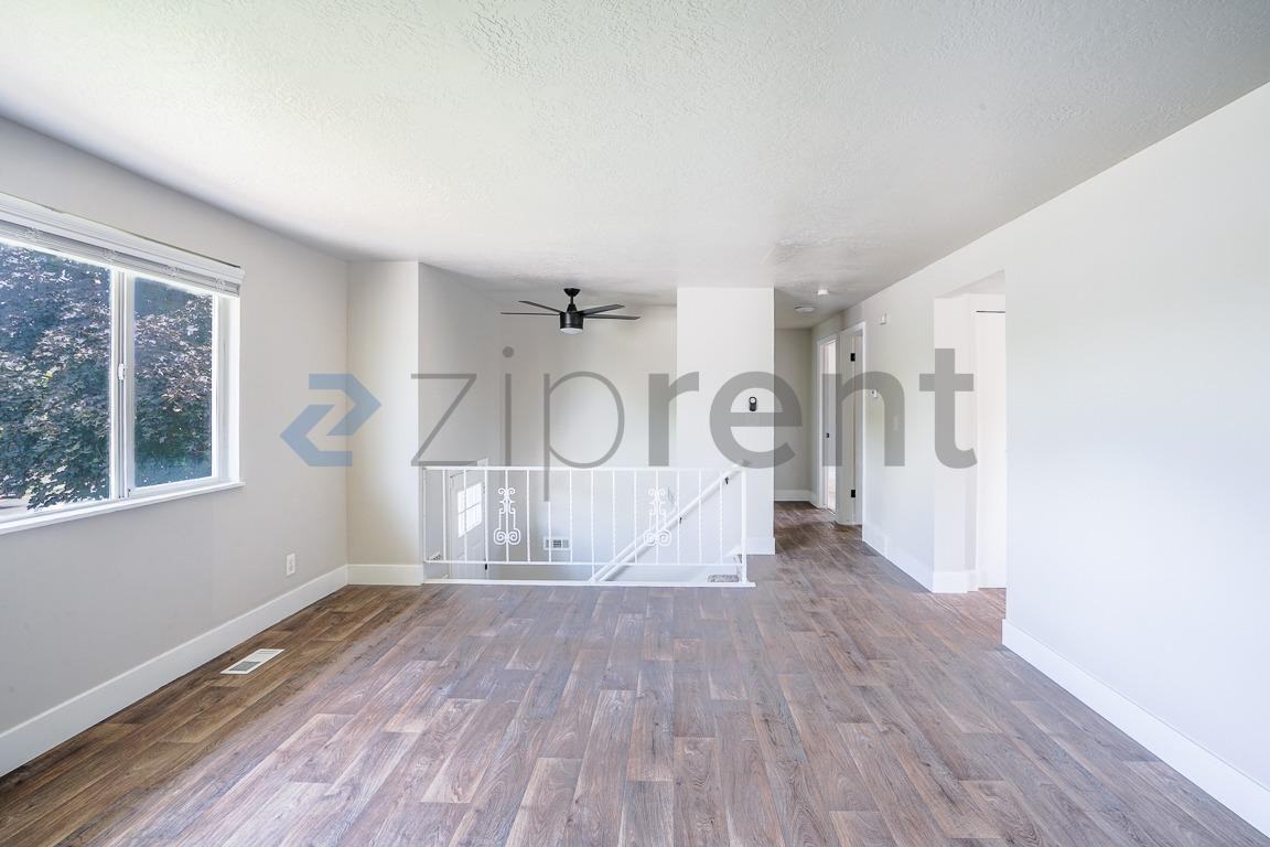 2028 Northwest #A - Photo 7 of 26