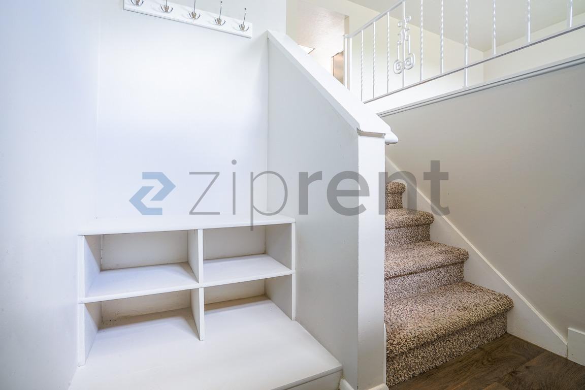 2028 Northwest #A - Photo 6 of 27