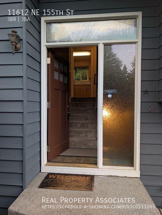 11612 Ne 155th St - Photo 3 of 47
