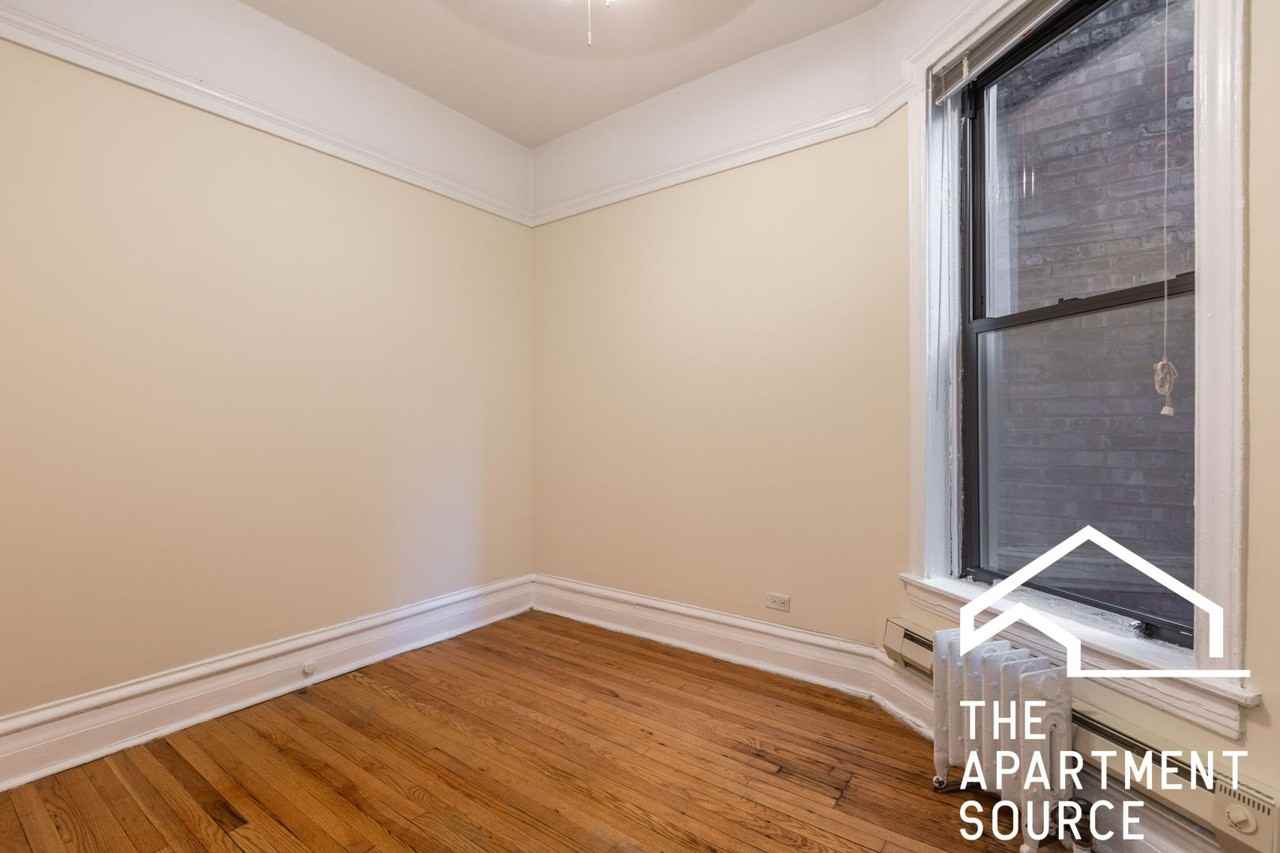 1216 N Dearborn St #B2 - Photo 6 of 14