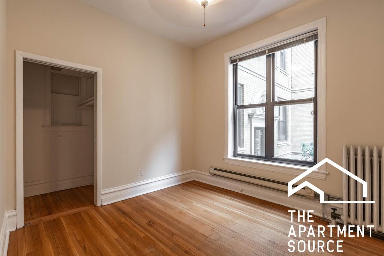 1216 N Dearborn St #B2 - Photo 7 of 14