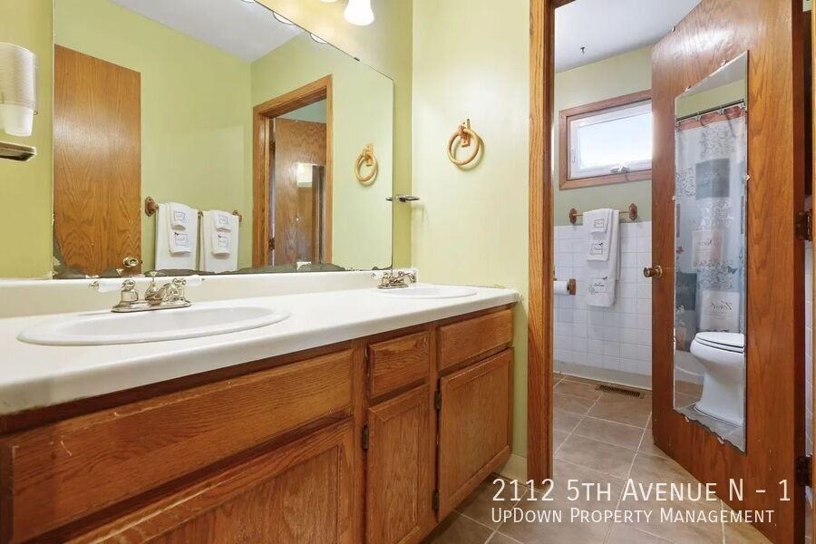 2112 5th Ave N #1 - Photo 4 of 11