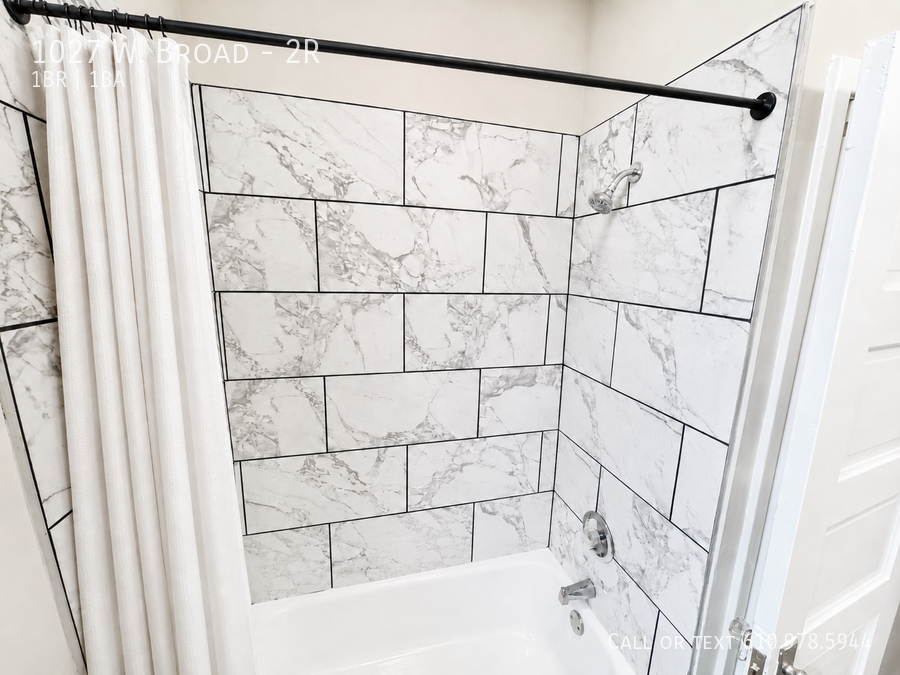 1027 W Broad St #2R - Photo 7 of 9