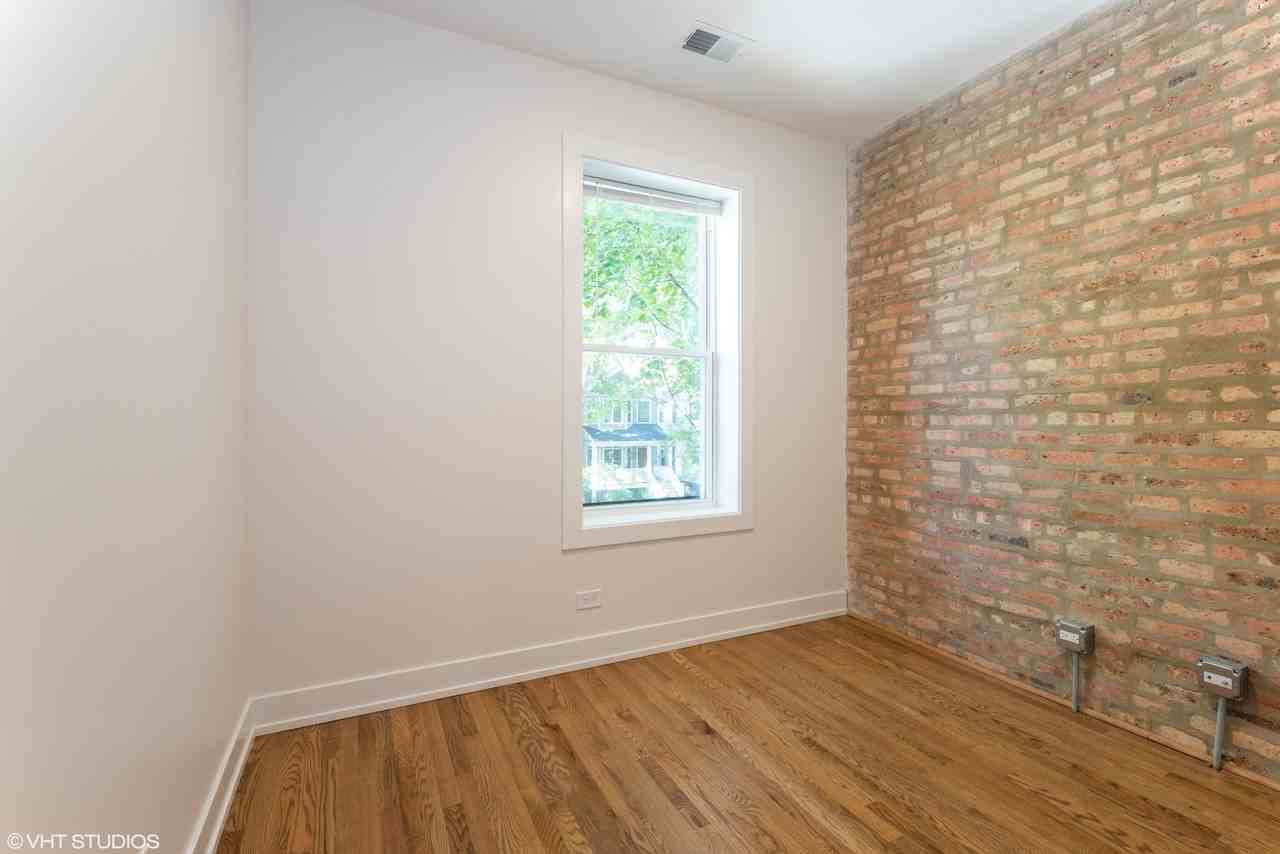 5031 N Winchester Ave #2 - Photo 6 of 12