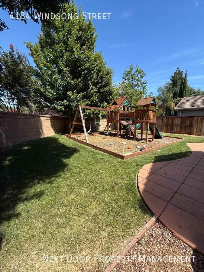 4184 Windsong St - Photo 7 of 14