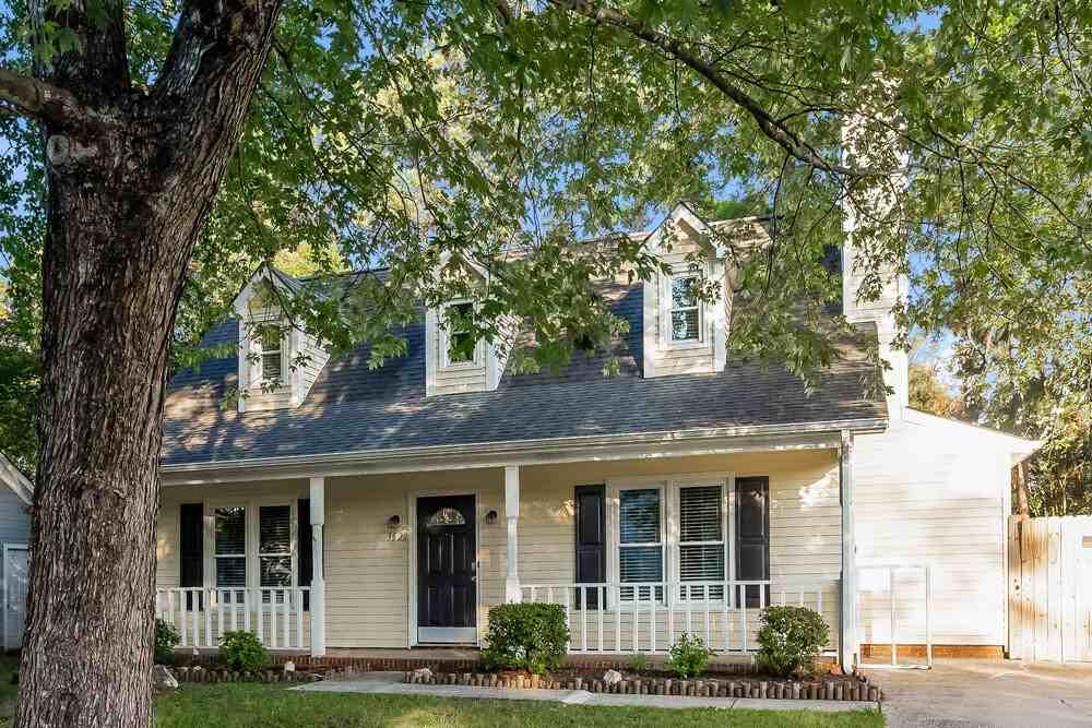 3522 Fortis Ln - Photo 4 of 17