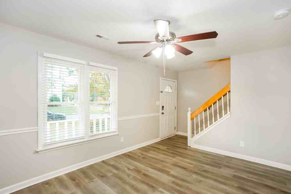 3522 Fortis Ln - Photo 7 of 17