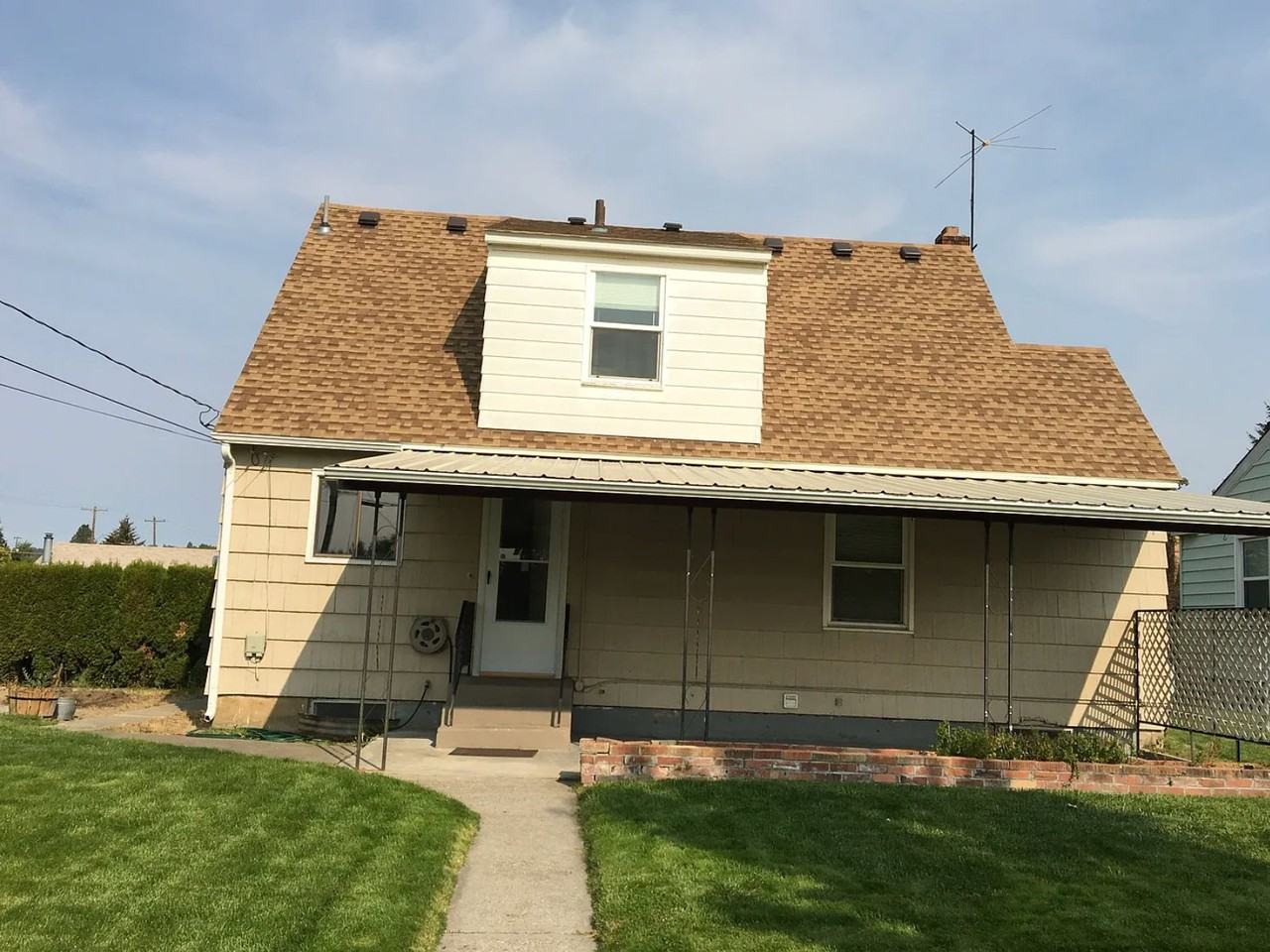 2827 W Sanson Ave - Photo 2 of 9