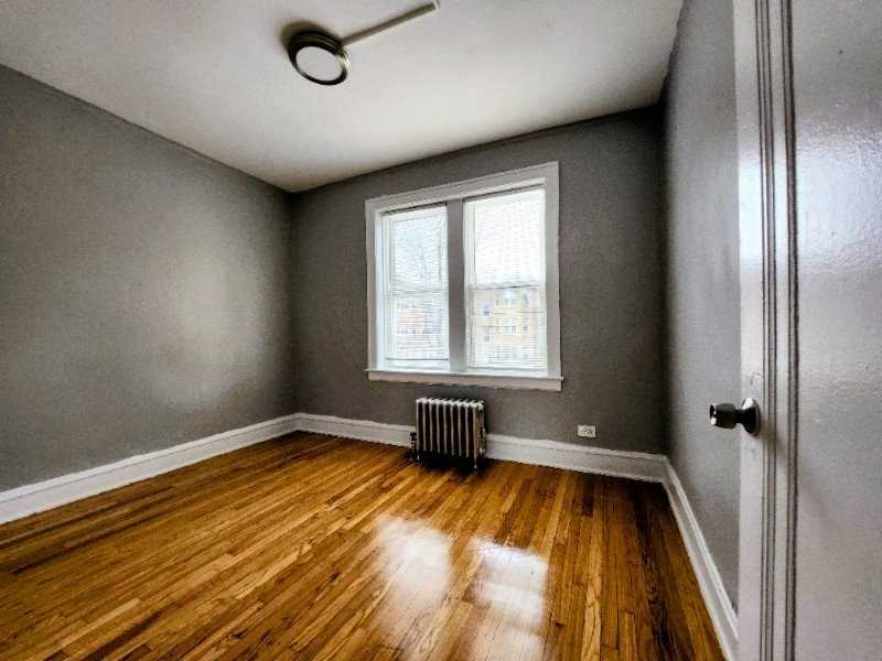 644 N Mayfield Ave #2 - Photo 5 of 12
