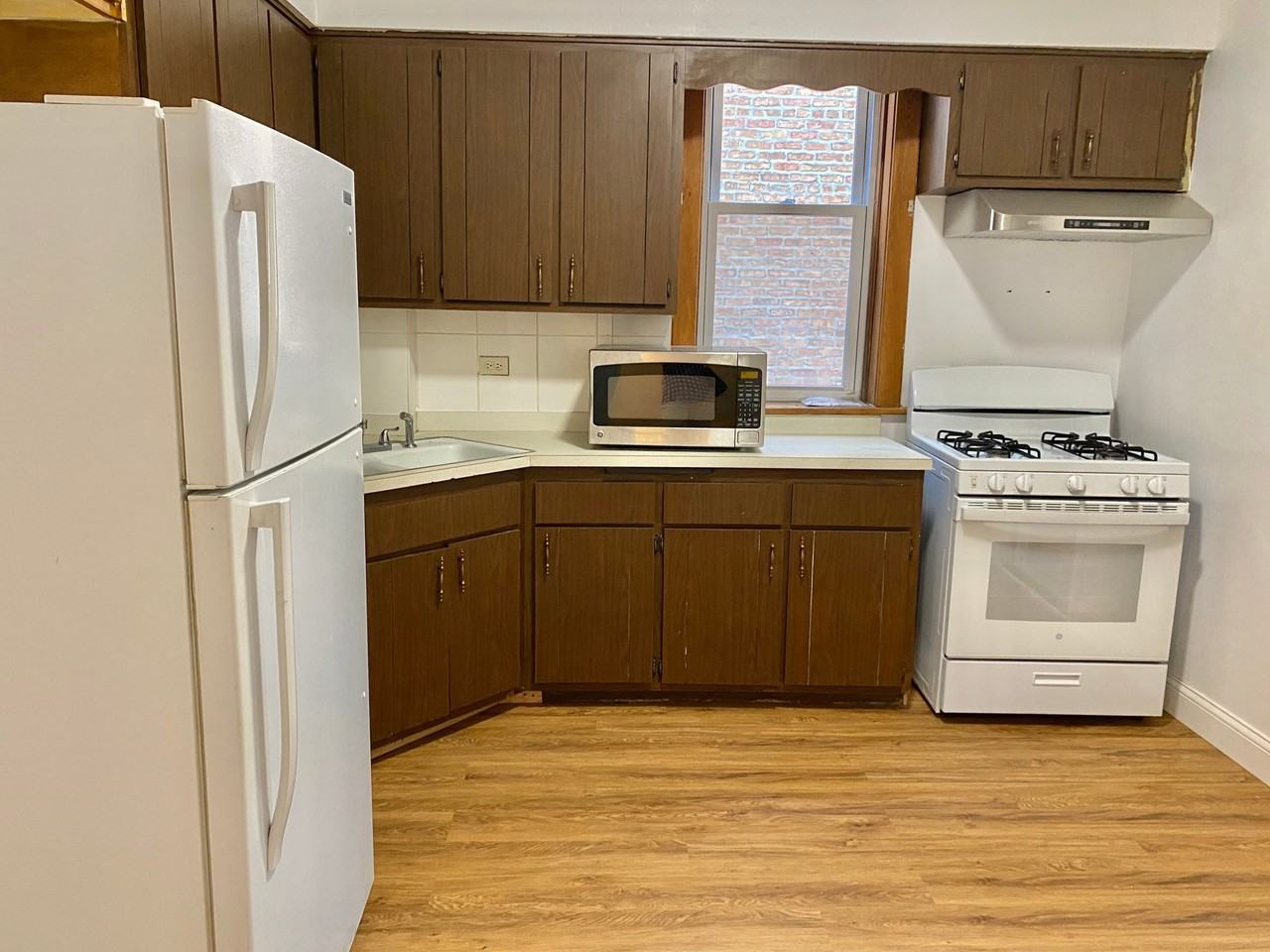2513 W Pershing Rd #1 - Photo 6 of 15