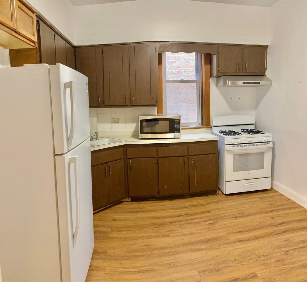 2513 W Pershing Rd #1 - Photo 7 of 15