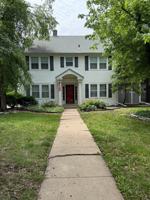 featured image of 425 N Bluff Ave