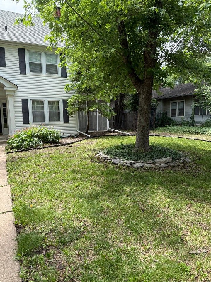 425 N Bluff Ave - Photo 3 of 40