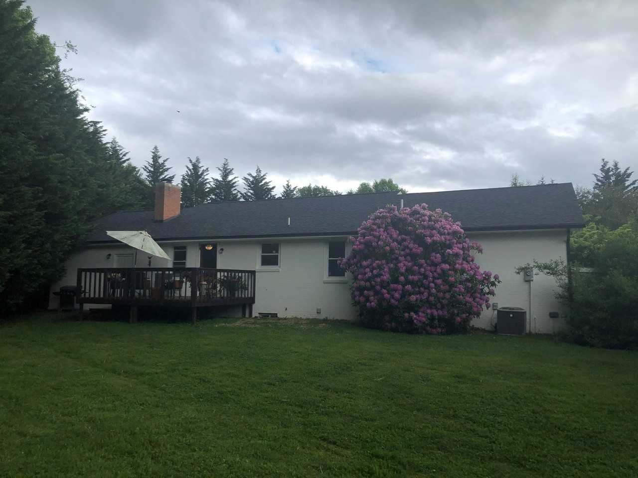 800 Summit Dr - Photo 4 of 17
