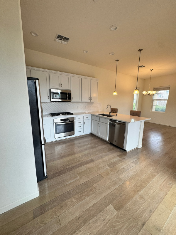 4389 Natomas Central Dr - Photo 6 of 30