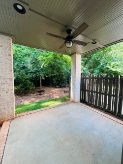 2820 Hillside Springs Dr - Photo 4 of 19