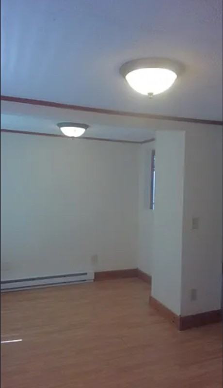 89 Orient St - Photo 4 of 10