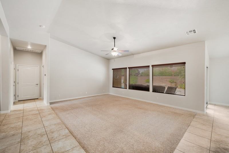 3945 Se - Photo 6 of 28