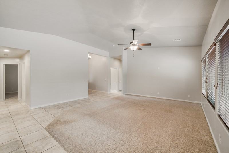 3945 Se - Photo 7 of 28