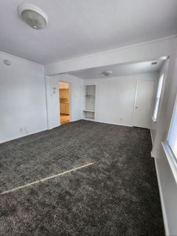 518 E Main Ave - Photo 3 of 11