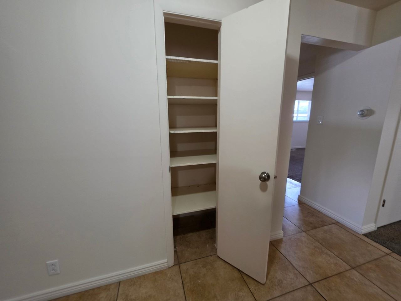 305 Ws #6 - Photo 5 of 12
