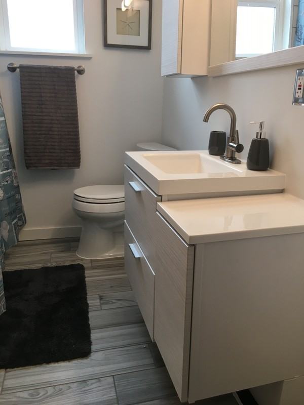 1377 E St #1 - Photo 3 of 17