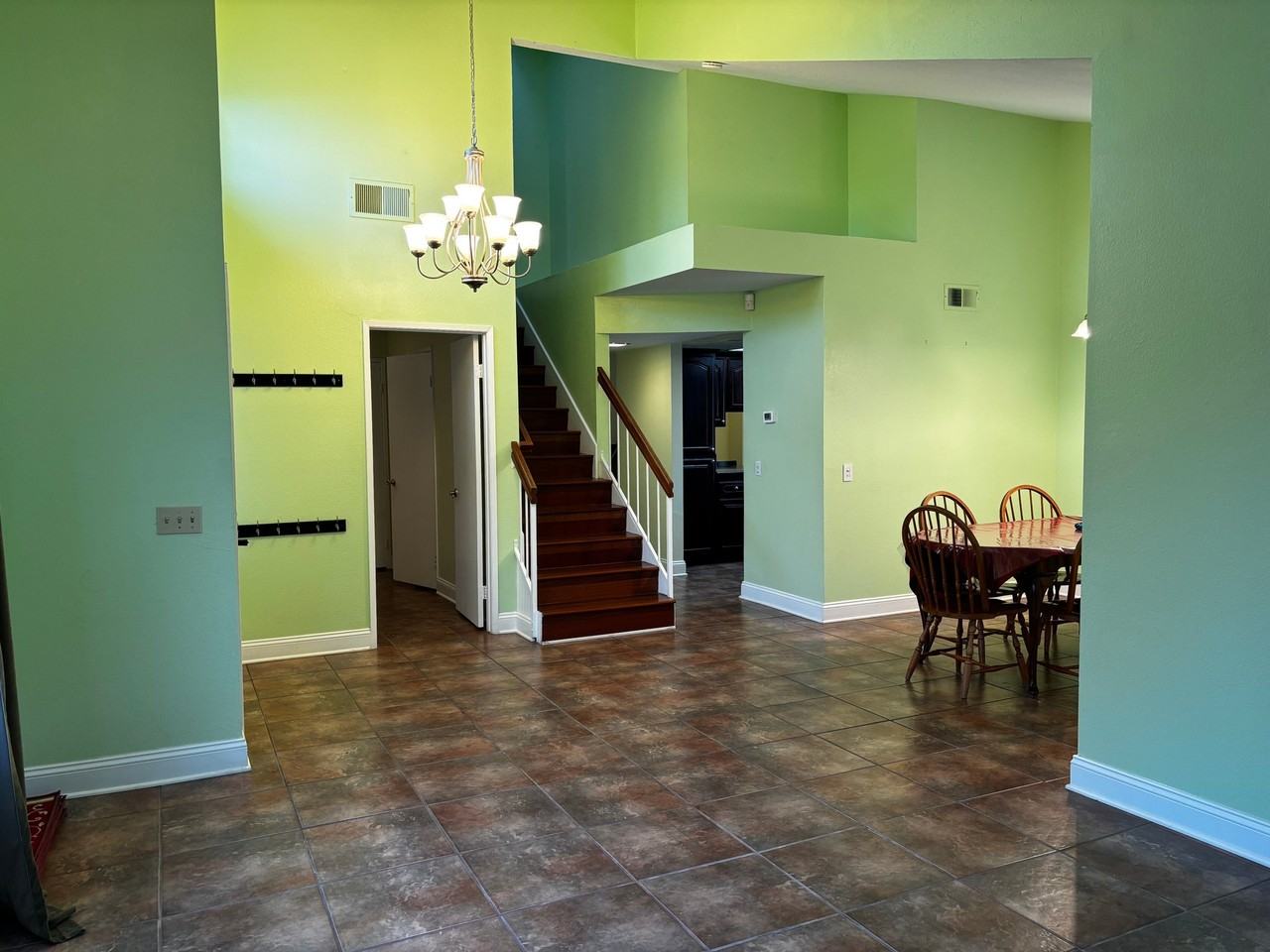 626 Elise Dr - Photo 2 of 18